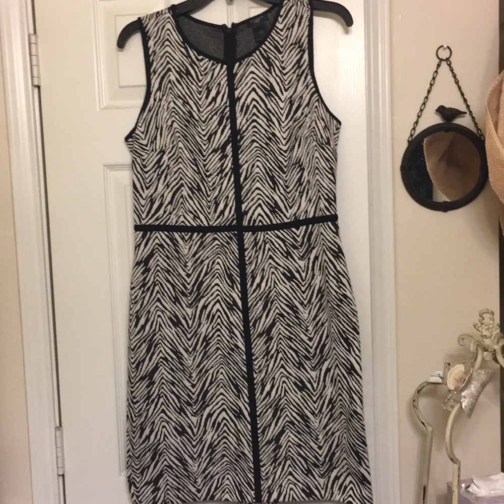 Ann Taylor factory size 10 petite zebra dress